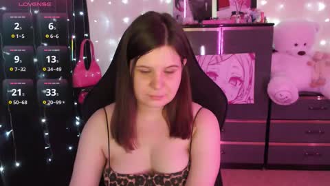 amyvibes online show from September 14, 8:32 pm