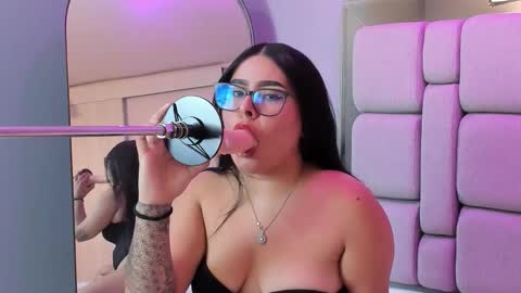 amywhitte_ online show from November 27, 8:16 pm