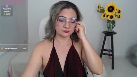 Snapshot of ana_hotmilfx chatting on October 26, 12:00 am ANA online show from October 26, 12:00 am