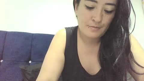 Ana online show from November 11, 7:49 pm