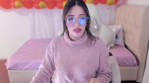 Im anna but you can call me as you want online show from February 20, 9:31 pm