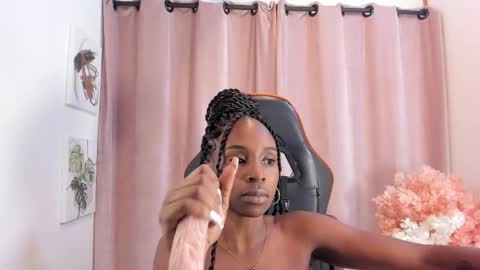 Ana Castillo online show from January 9, 5:40 pm