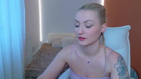 anaayss online show from March 30, 5:18 am