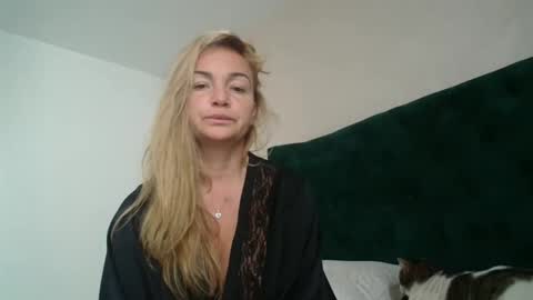 Ana online show from March 18, 11:49 am