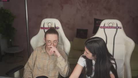 Sweet girls online show from March 1, 3:38 pm