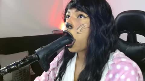 Snapshot of anabel693 chatting on February 9, 11:04 am anabel alice gandara  online show from February 9, 11:04 am