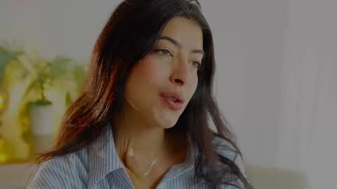 anabelcurvy online show from March 25, 1:40 pm