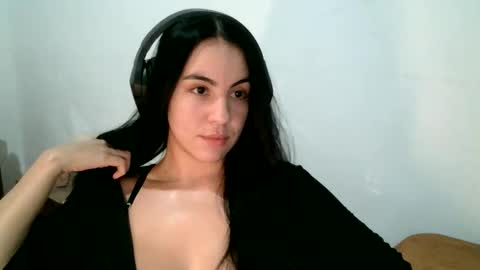 anabelenogueira1 online show from June 4, 11:33 pm