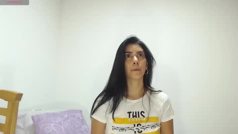 Snapshot of anabellov3 chatting on December 5, 2:37 am anabellov3 online show from December 5, 2:37 am