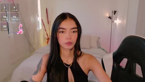 ANABEL WOLF  online show from January 13, 3:31 pm