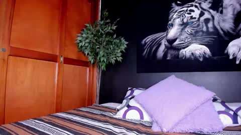 Anahi online show from February 28, 5:11 am