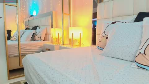 Anahi  online show from June 2, 7:16 pm