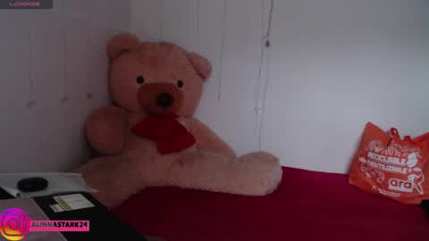 Anahi Browns online show from October 30, 8:09 pm