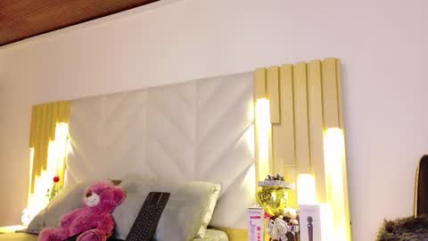 Anaise  online show from March 5, 12:03 pm