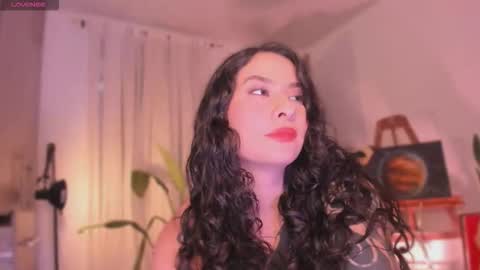 Mariana  online show from March 27, 3:57 pm