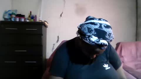 analslut1987 online show from November 26, 7:05 am