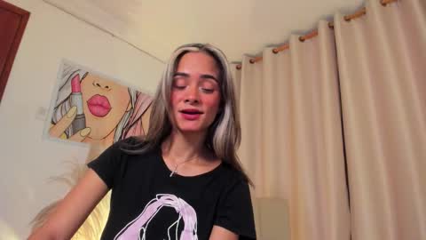 Ana online show from February 1, 7:44 pm