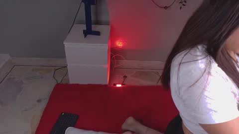 Kendra  online show from February 14, 10:40 am