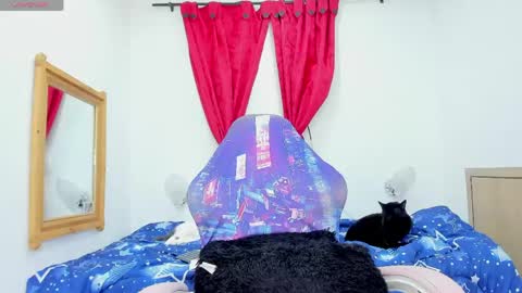 anazztasia_squirt online show from April 14, 6:11 pm