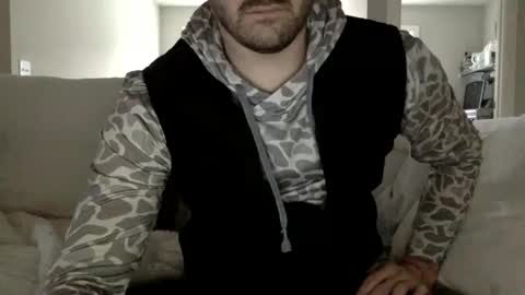 Andees222 online show from December 31, 4:25 pm