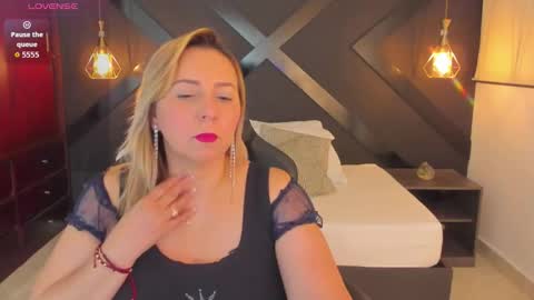 A N D R E online show from March 28, 1:51 am