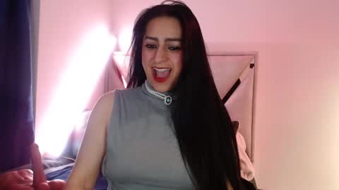 Snapshot of andrea_sexx_ chatting on December 2, 10:18 pm Andrea online show from December 2, 10:18 pm