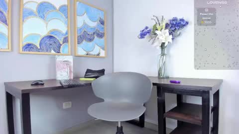 Andrea Zoelins online show from October 14, 1:58 pm