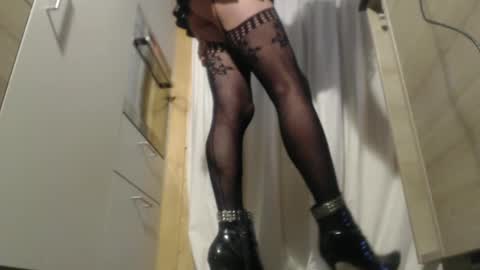 Andrea online show from December 28, 7:11 pm