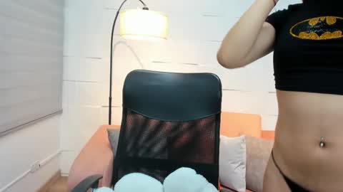 Andre Castaneda online show from February 17, 7:35 pm