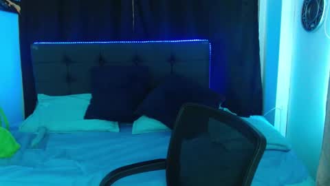 andreea_xx online show from February 10, 2:20 pm