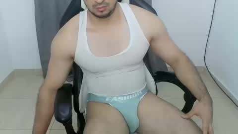 andres180950734 online show from October 18, 10:14 pm