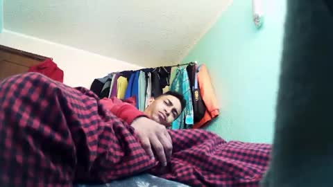 Snapshot of andrescaraballo18 chatting on October 5, 1:19 pm andrescaraballo18 online show from October 5, 1:19 pm