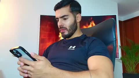 ANDREW WEST online show from March 6, 11:47 am