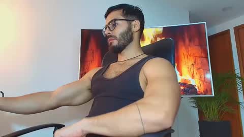 ANDREW WEST online show from March 4, 10:49 pm