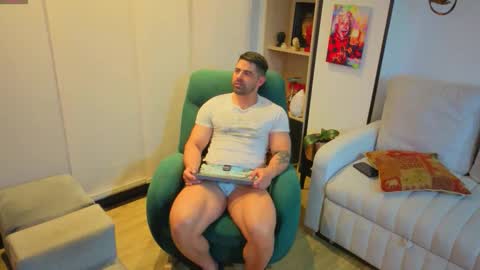 Andrew online show from April 1, 2:45 am