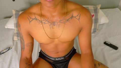 ANDREW KENNOXX online show from March 30, 7:36 pm