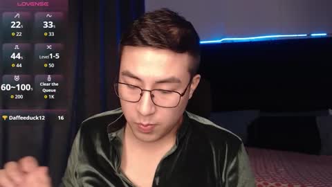 andrewmhilton_ online show from December 5, 5:17 am