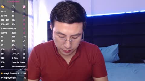 andrewmhilton_ online show from March 1, 7:04 pm