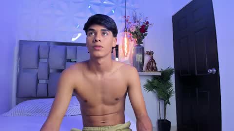 AndreWortix online show from February 28, 6:43 am