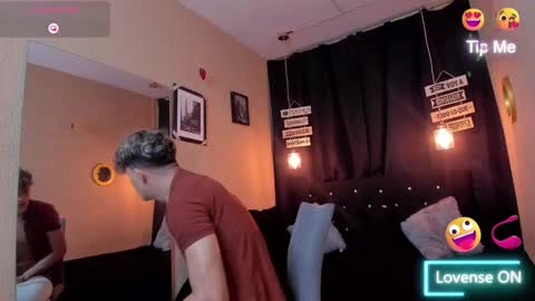      online show from March 8, 9:08 pm