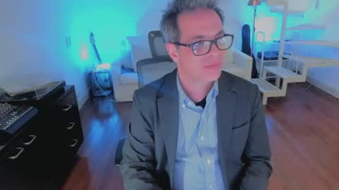 Andrew online show from June 25, 5:12 am