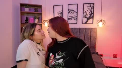 andy_and_emma online show from February 12, 12:22 pm