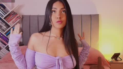 andy_saenz13 online show from April 16, 9:04 pm