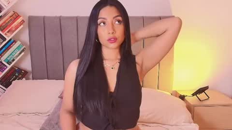 andy_saenz13 online show from July 5, 7:21 pm