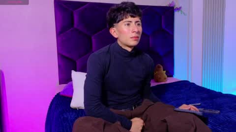 andyjustgame  online show from April 30, 4:50 am