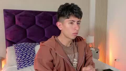 andyjustgame  online show from August 2, 6:15 am