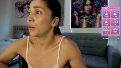 Andrea online show from December 13, 7:53 pm