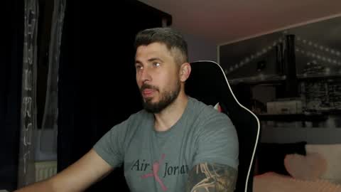 Magic Andy online show from May 16, 1:13 am