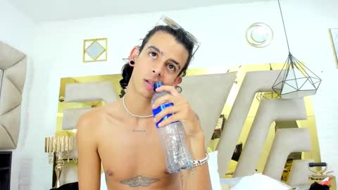 andyxibrat online show from October 29, 11:49 pm