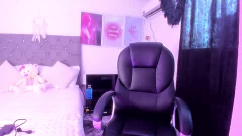 Snapshot of aneko_morii chatting on October 15, 7:26 pm online show from October 15, 7:26 pm